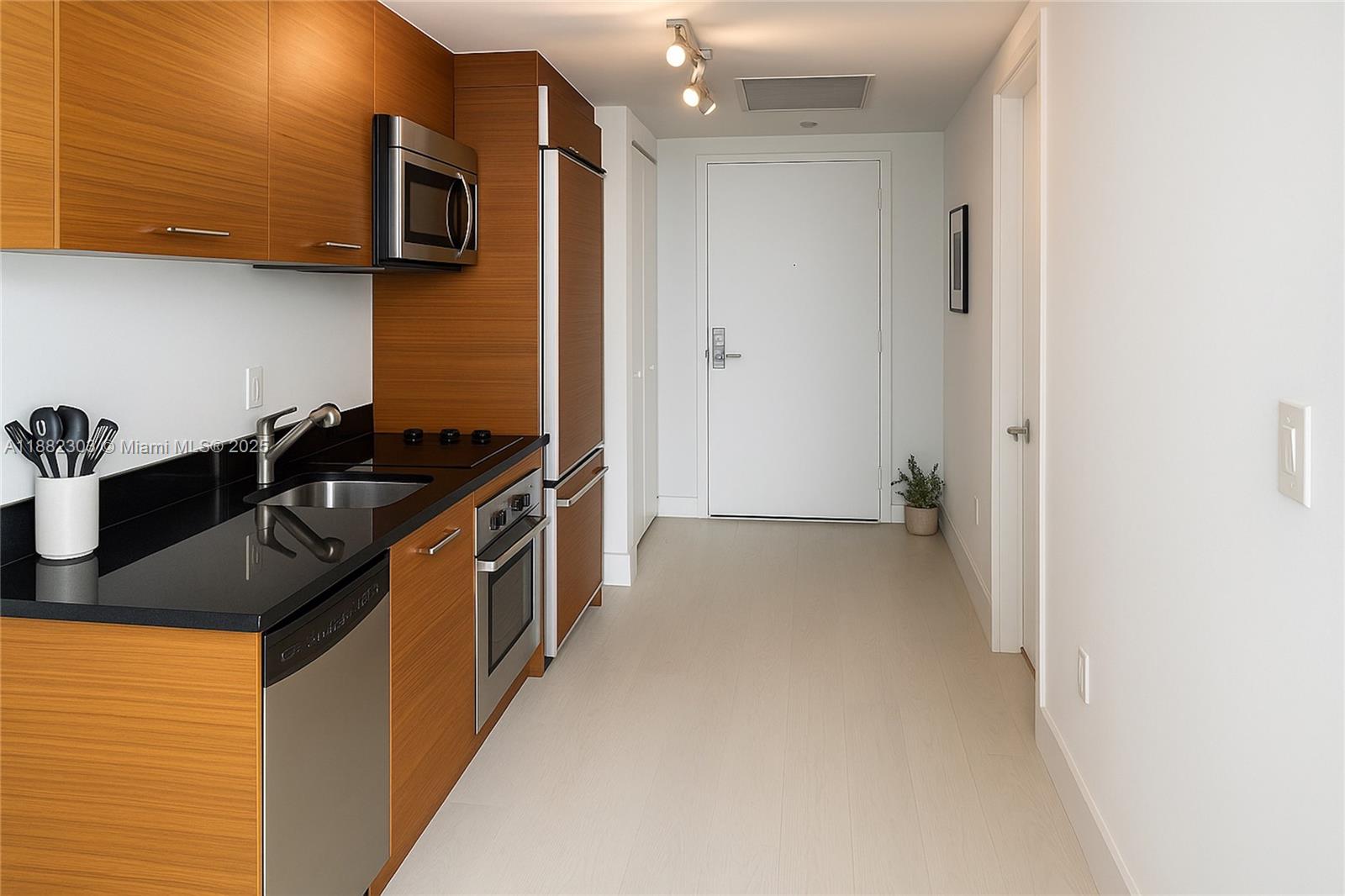 50 BISCAYNE CONDO - Residential Lease