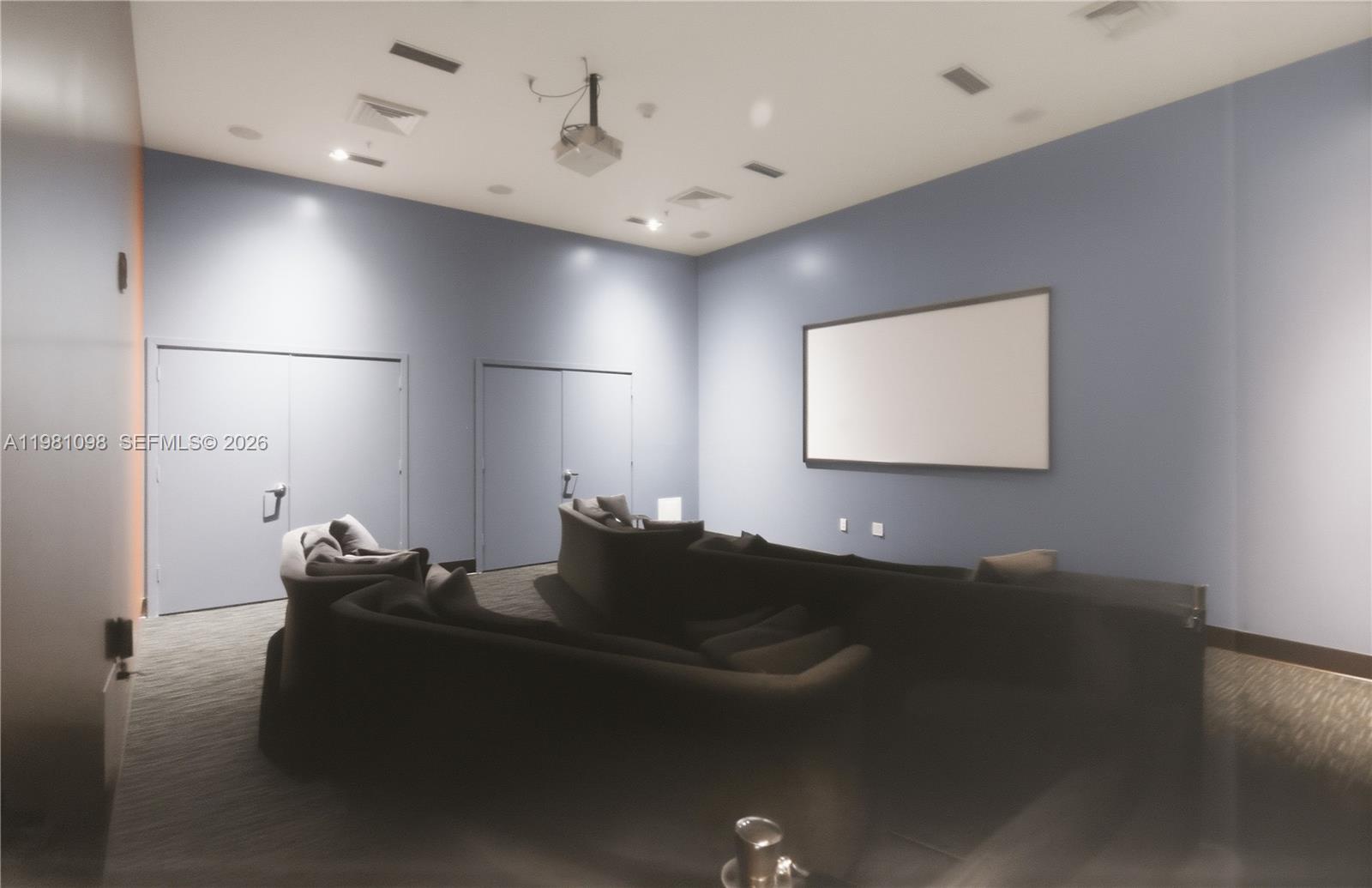 CANVAS CONDO - Residential