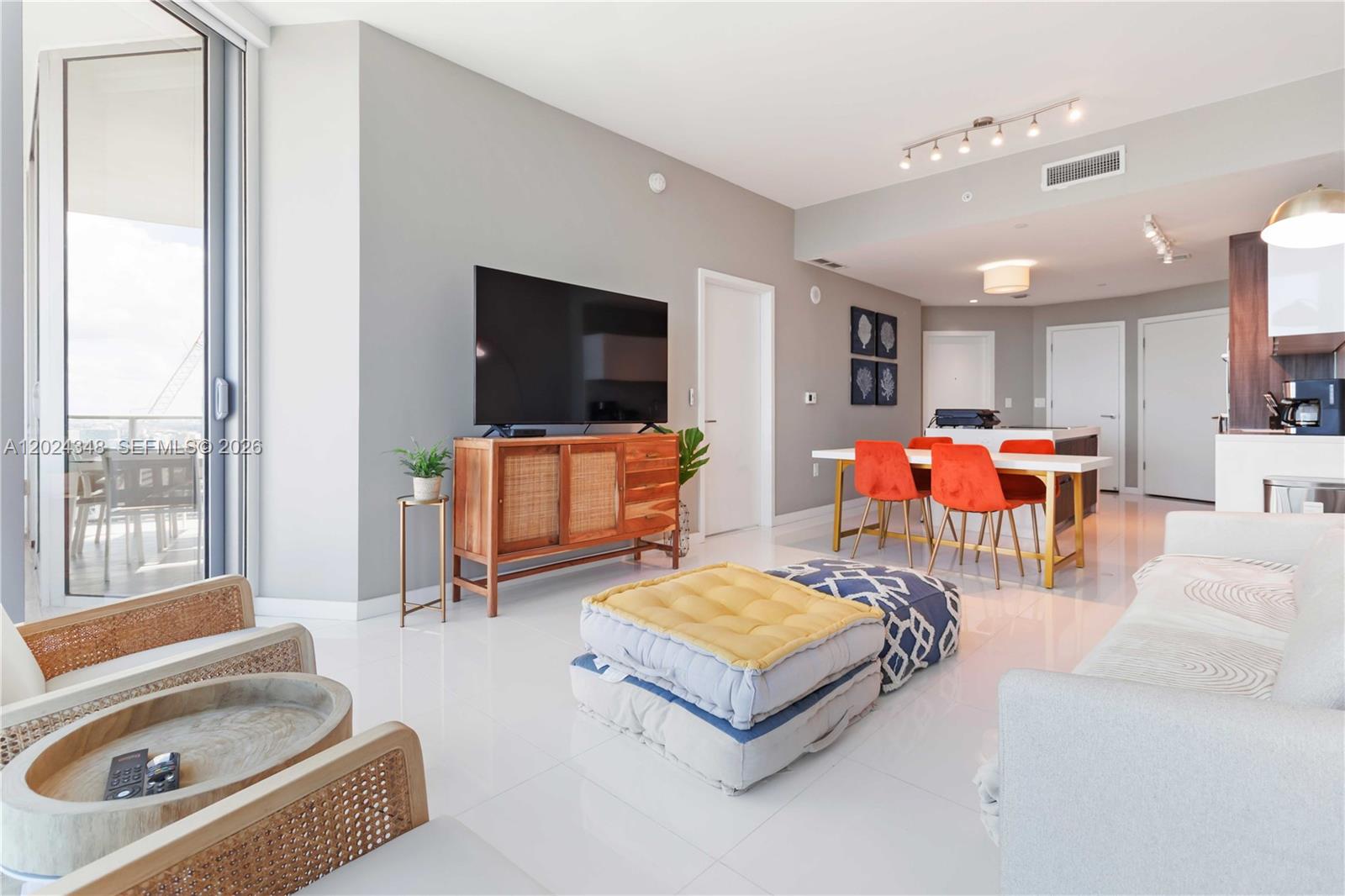 PARAMOUNT MIAMI WORLDCENT - Residential