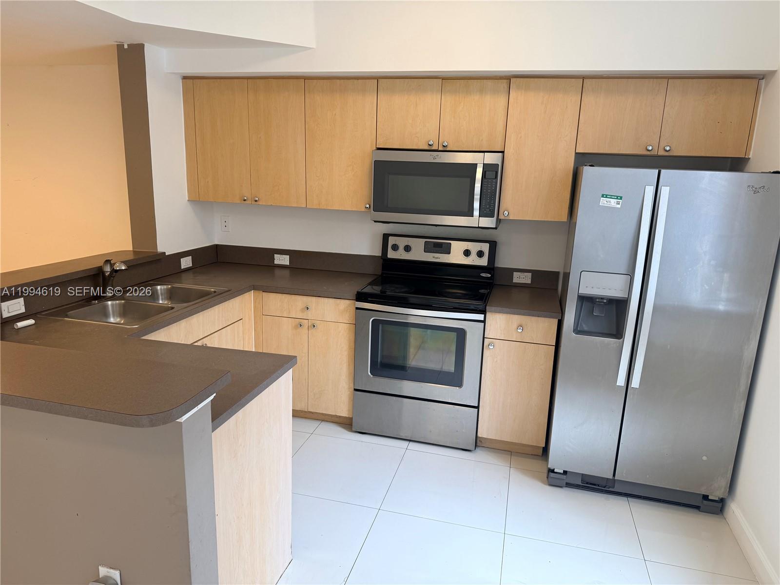 AVENTI AT AVENTURA CONDO - Residential