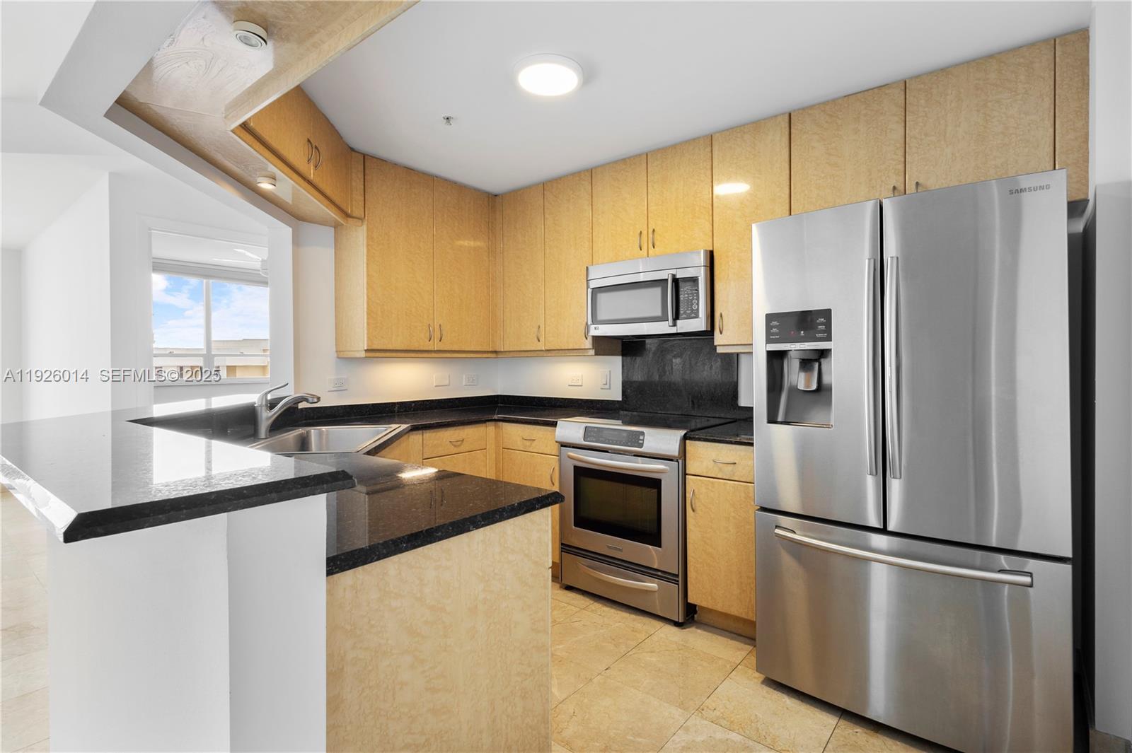 COURTS BRICKELL KEY CONDO - Residential Lease