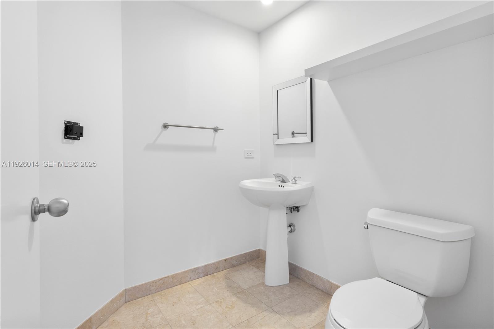 COURTS BRICKELL KEY CONDO - Residential Lease