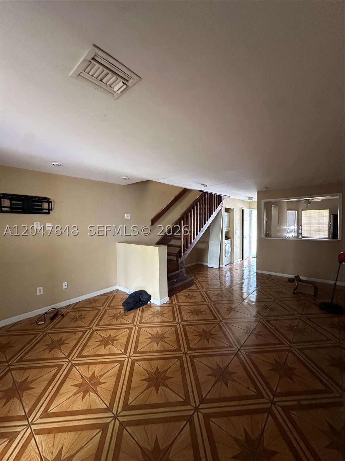 ROCK ISLAND LAND CORP - Residential