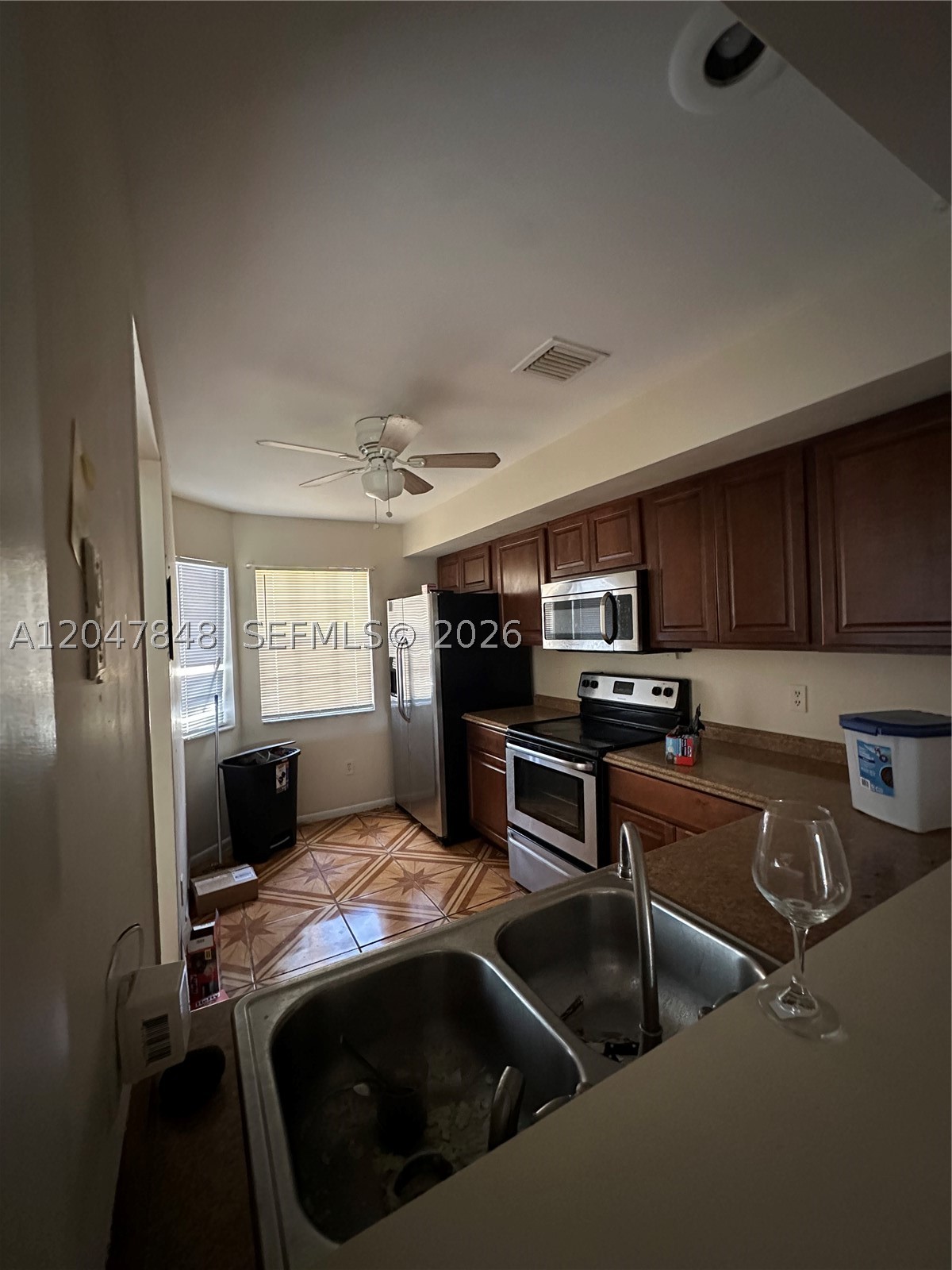ROCK ISLAND LAND CORP - Residential