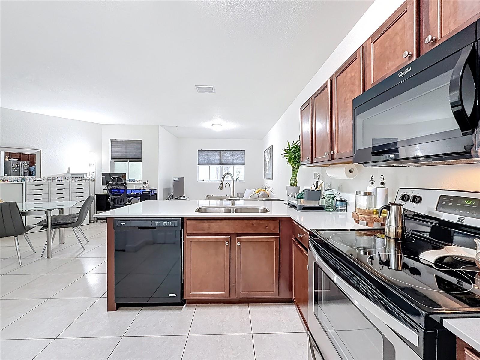 CENTURY PARK WEST - Residential