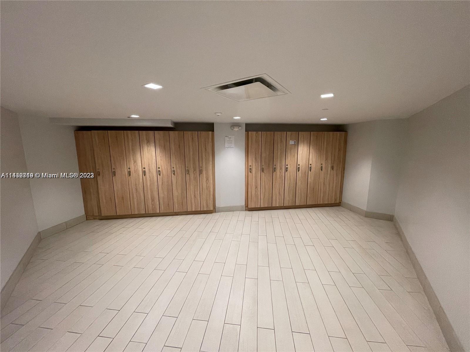 OLYMPUS CONDO PHASE - Residential Lease