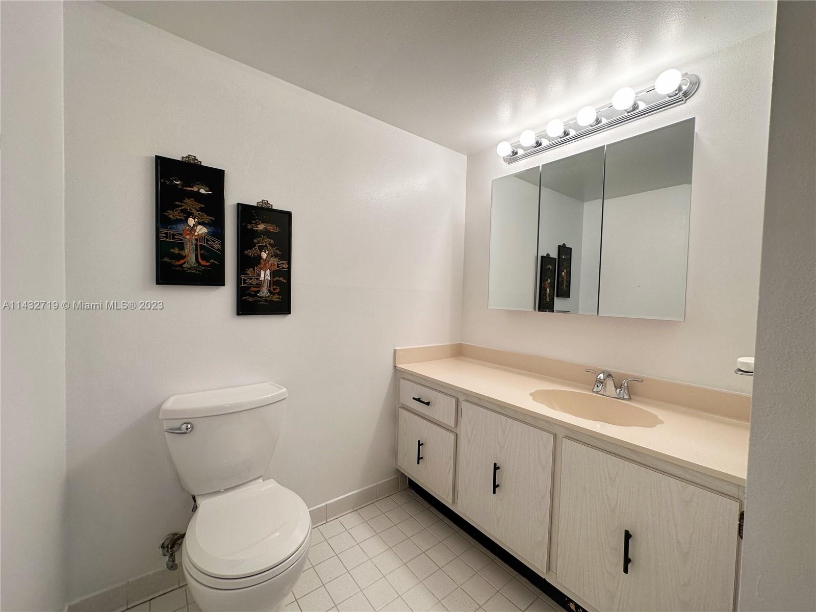OLYMPUS CONDO PHASE - Residential Lease