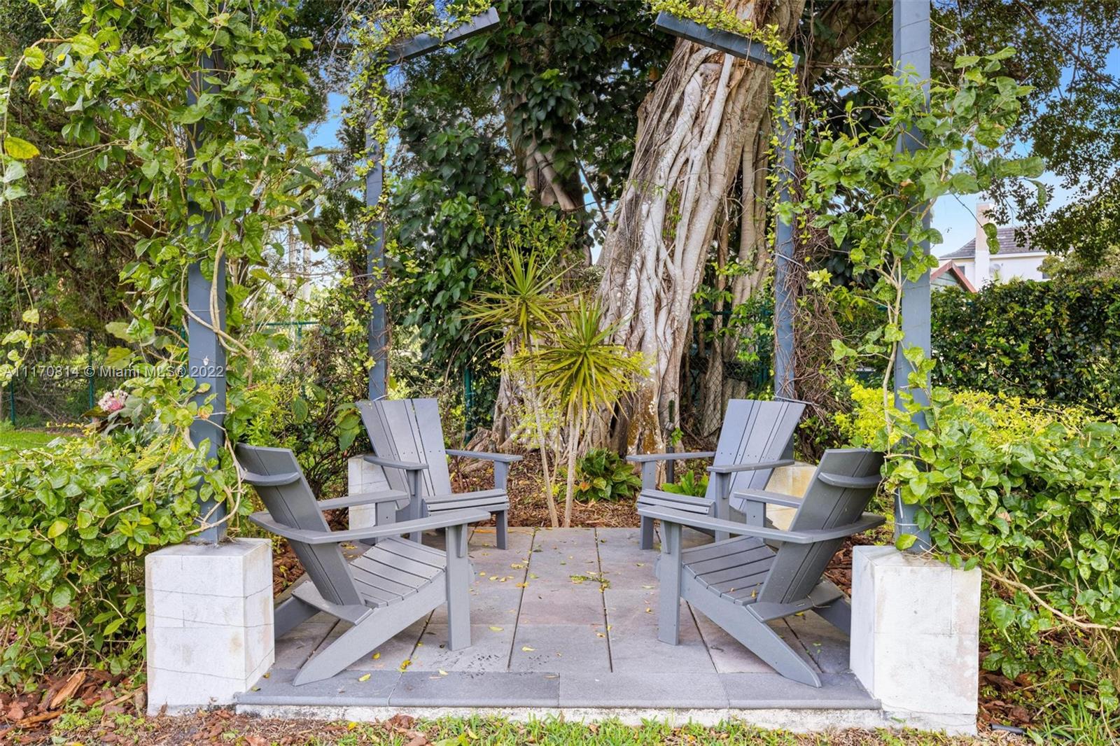 EVERGLADES SUGAR & LAND C - Residential