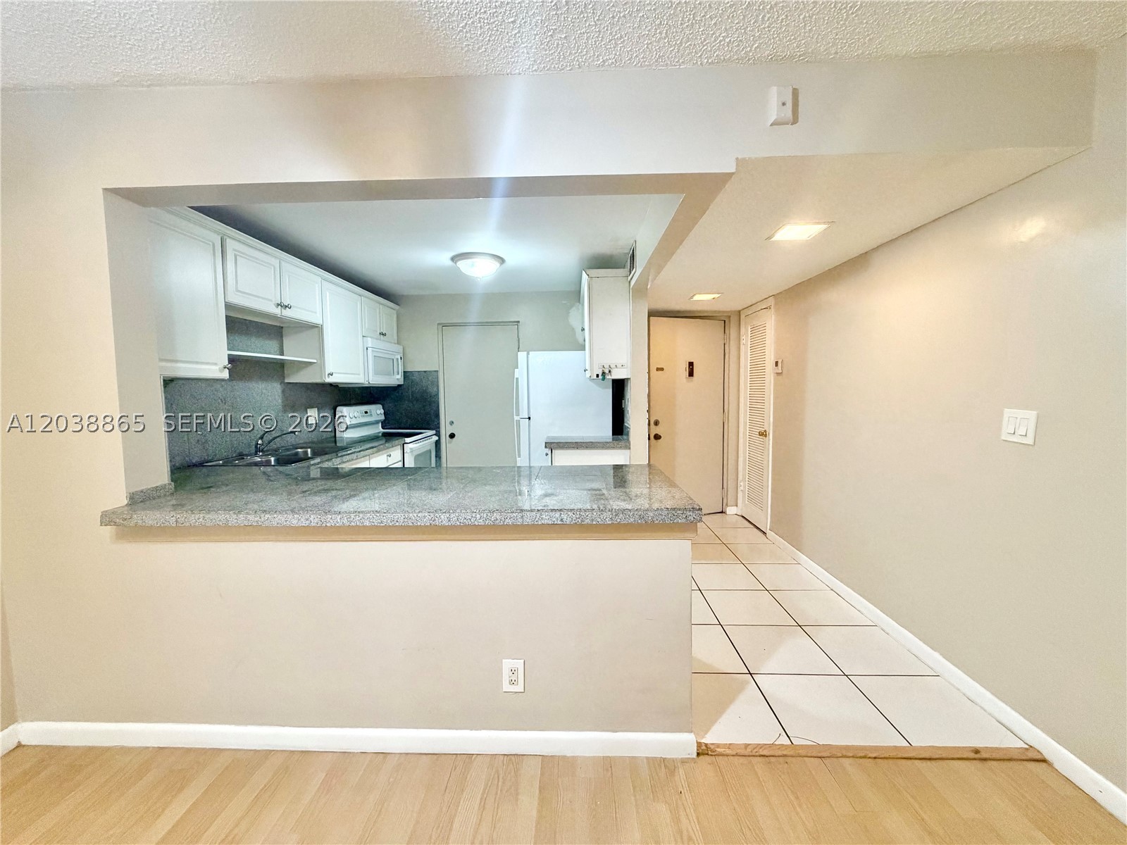 CYPRESS BEND I-D CONDO - Residential