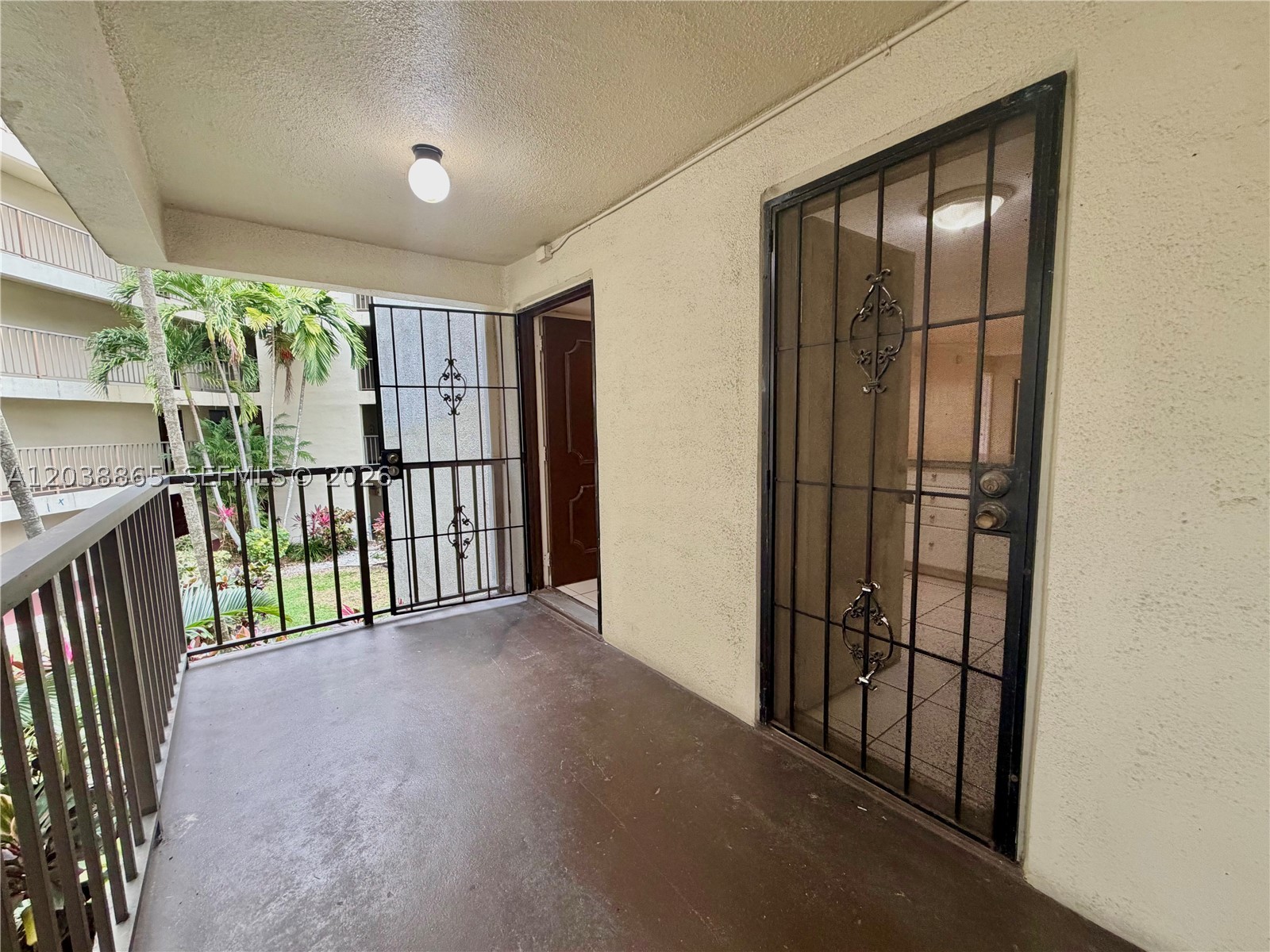 CYPRESS BEND I-D CONDO - Residential