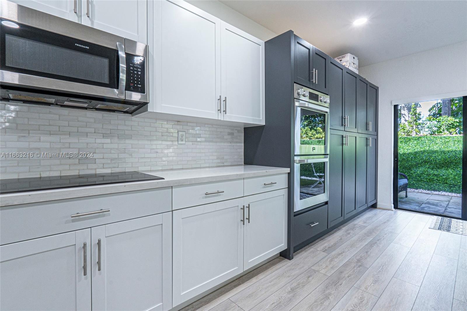 VIA VENTURE NEIGHBORHOOD - Residential Lease