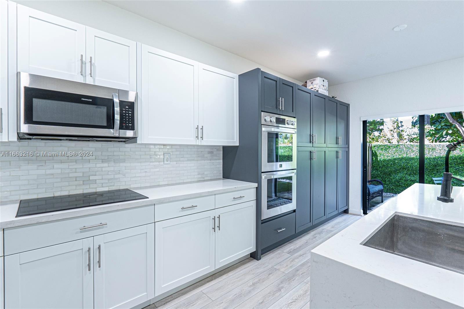 VIA VENTURE NEIGHBORHOOD - Residential Lease