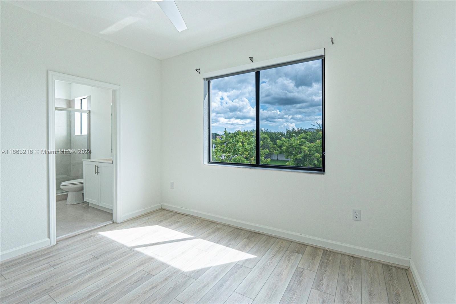 VIA VENTURE NEIGHBORHOOD - Residential Lease