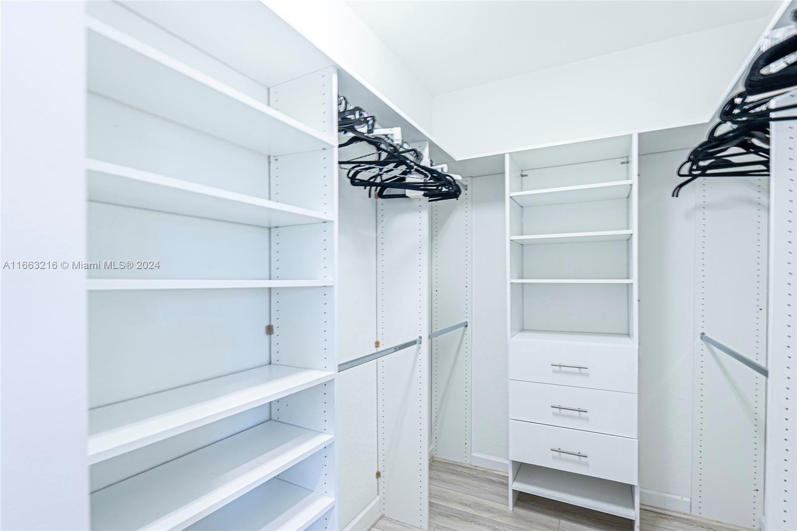 VIA VENTURE NEIGHBORHOOD - Residential Lease