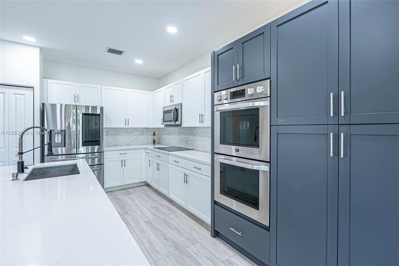 VIA VENTURE NEIGHBORHOOD - Residential Lease