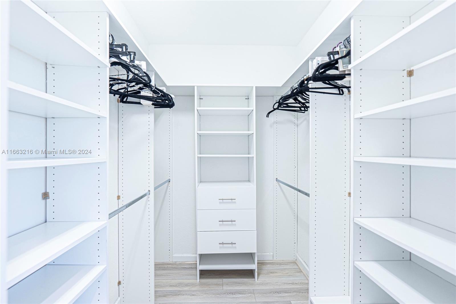 VIA VENTURE NEIGHBORHOOD - Residential Lease
