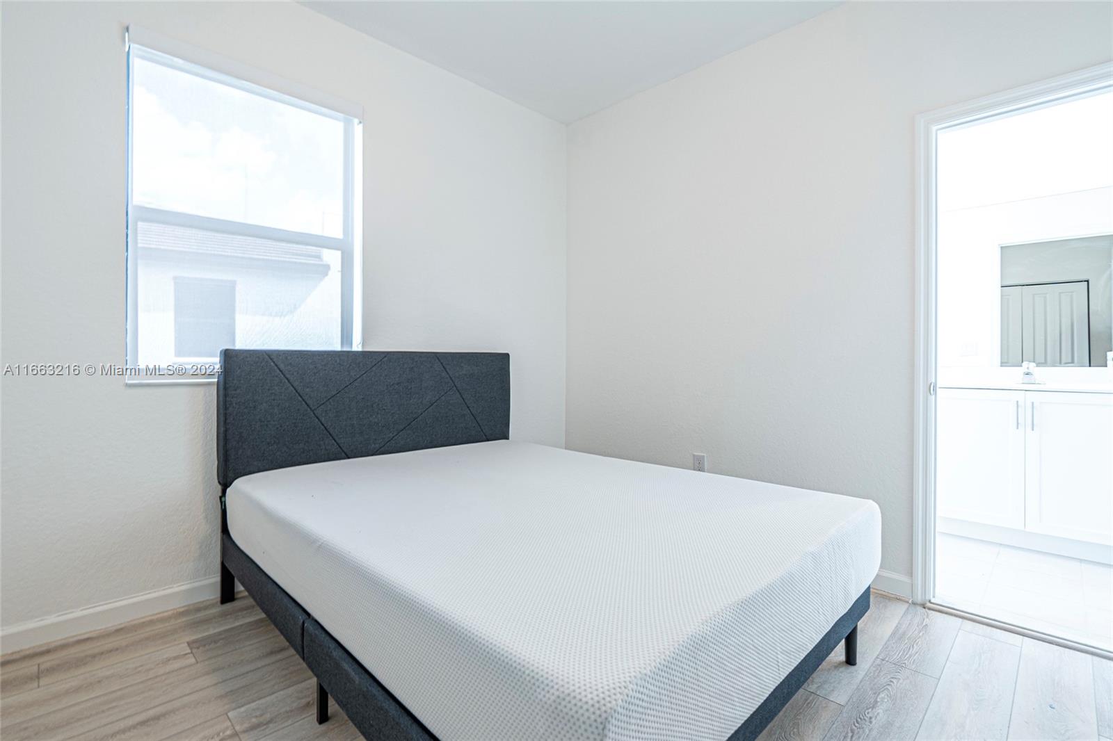 VIA VENTURE NEIGHBORHOOD - Residential Lease