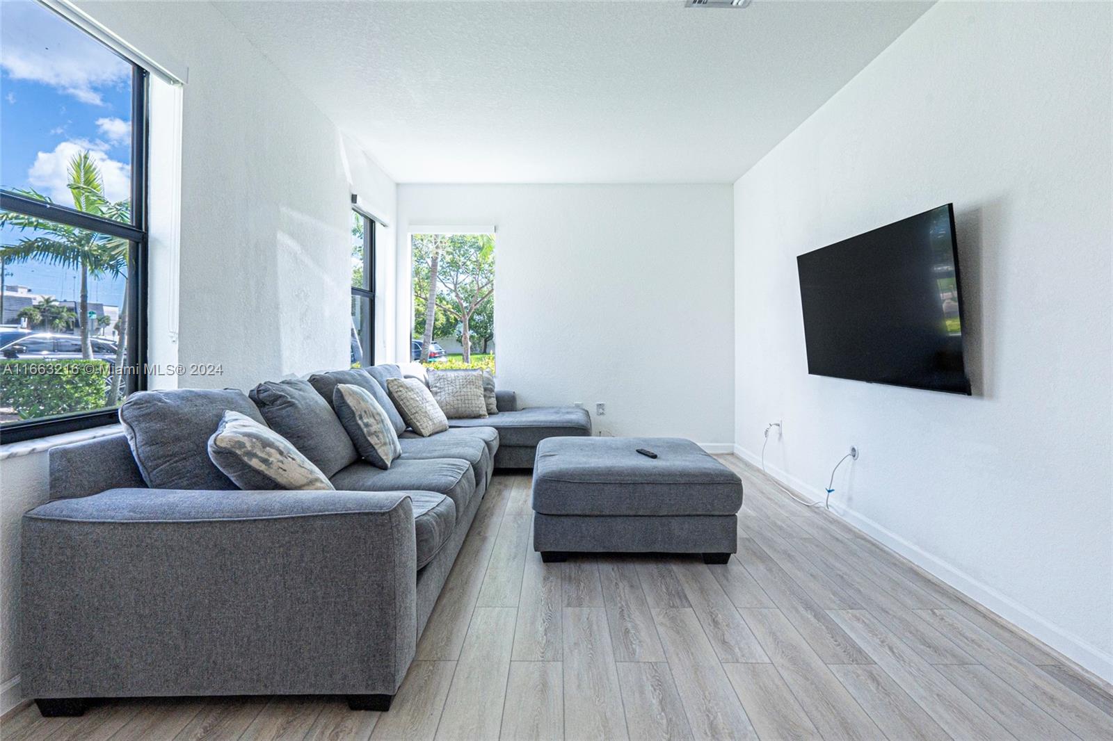 VIA VENTURE NEIGHBORHOOD - Residential Lease