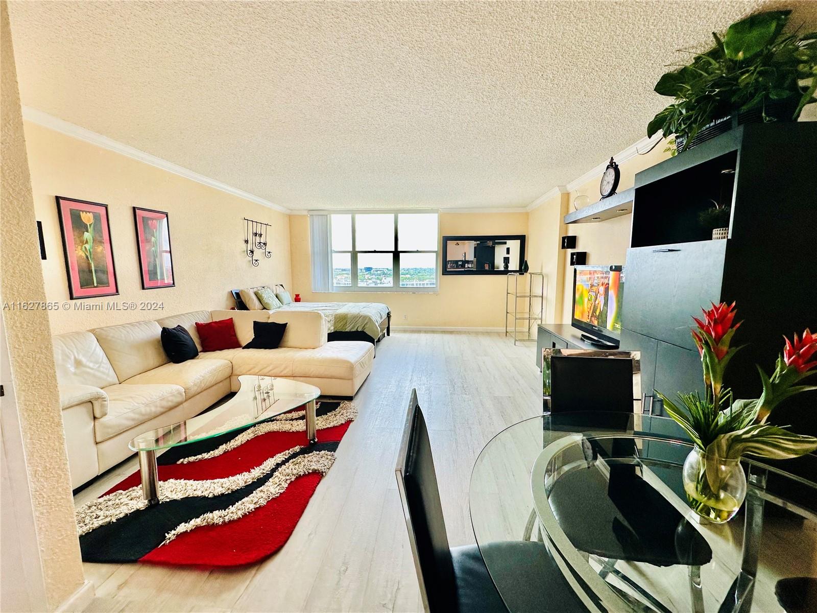 WAVE CONDO - Residential Lease