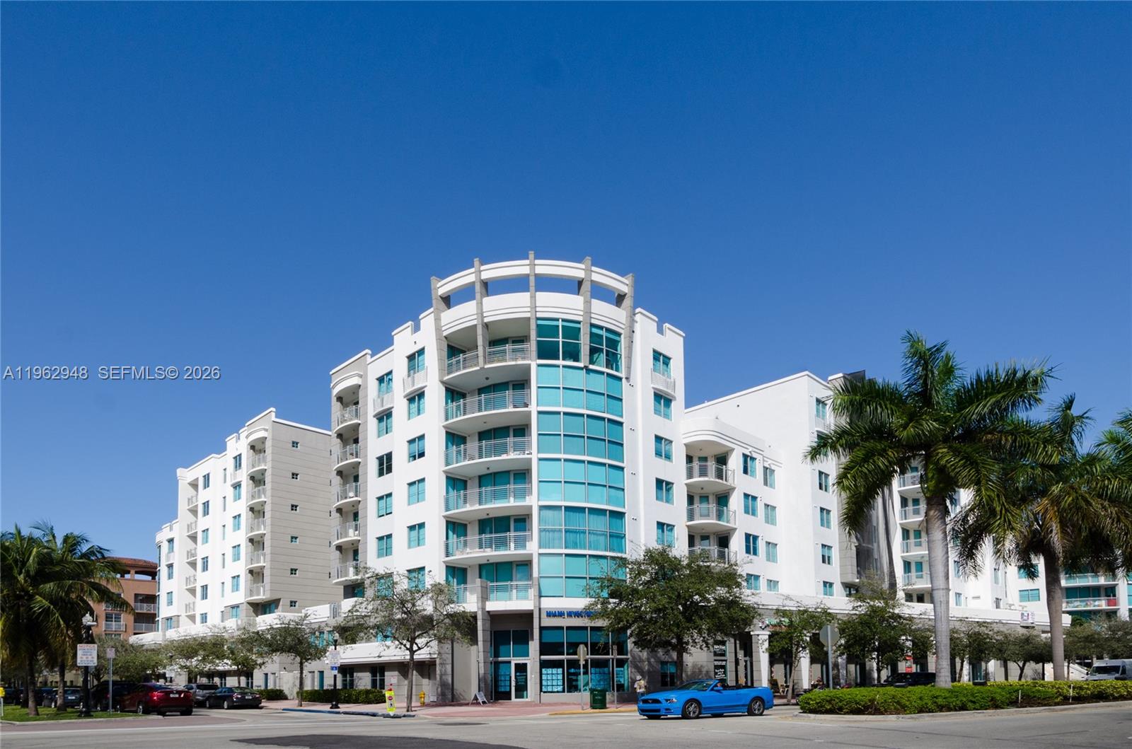 THE COSMOPOLITAN RESIDENC - Residential Lease