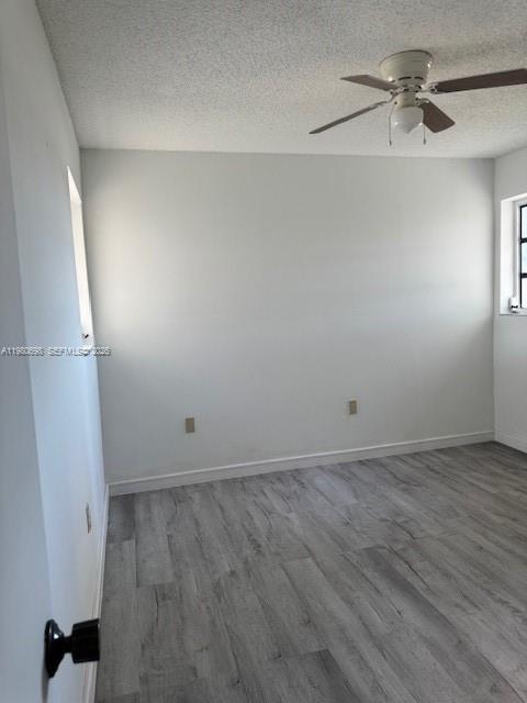 KENDALL LKS E LAKEVIEW TH - Residential
