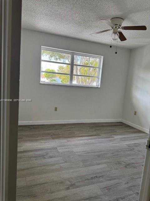 KENDALL LKS E LAKEVIEW TH - Residential