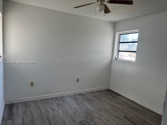 KENDALL LKS E LAKEVIEW TH - Residential