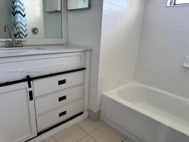 KENDALL LKS E LAKEVIEW TH - Residential