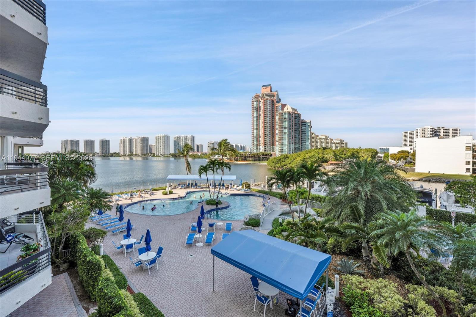 MYSTIC POINTE TOWER 500 - Residential