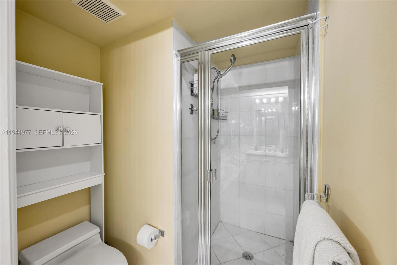 MYSTIC POINTE TOWER 500 - Residential