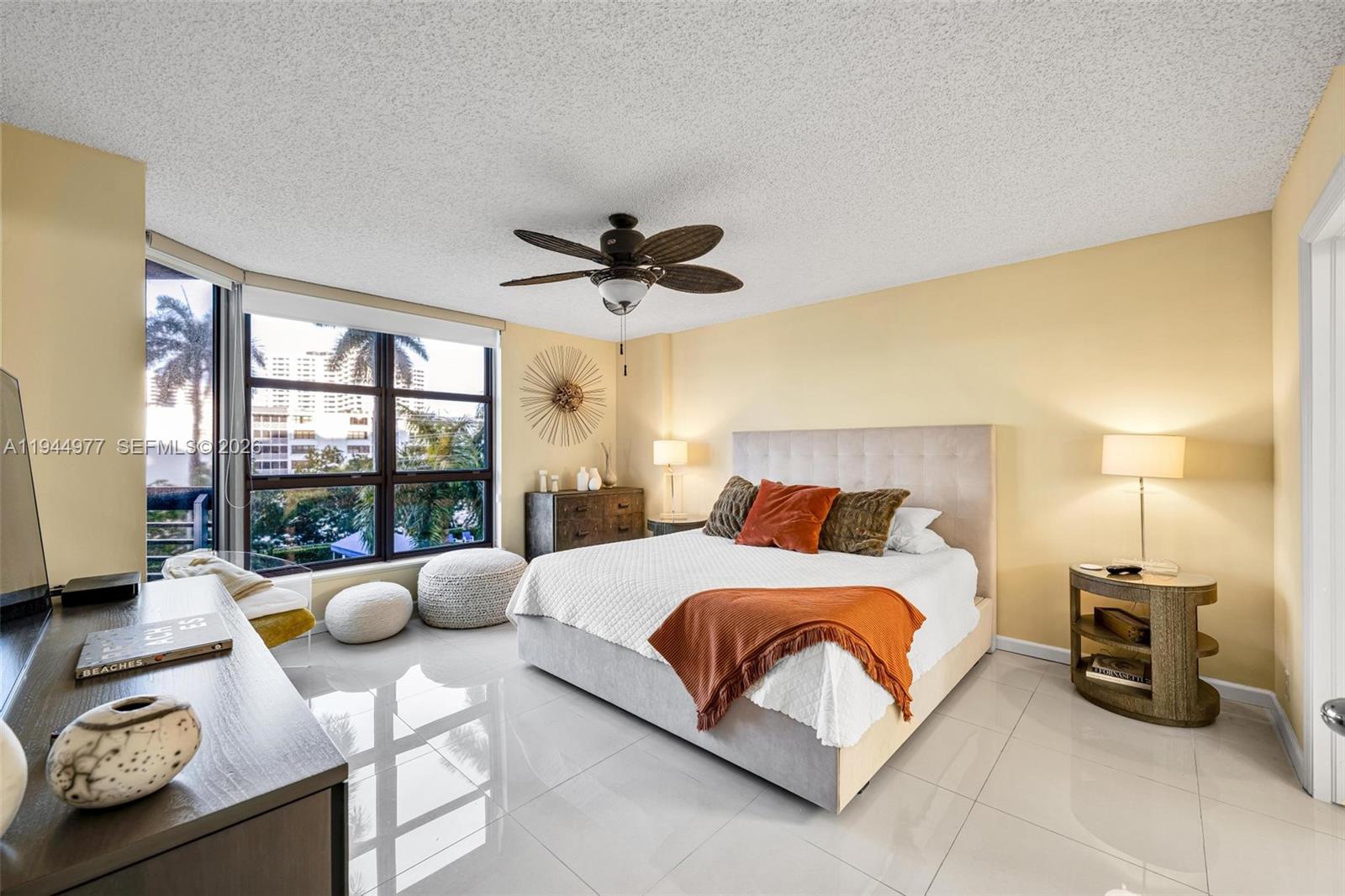 MYSTIC POINTE TOWER 500 - Residential