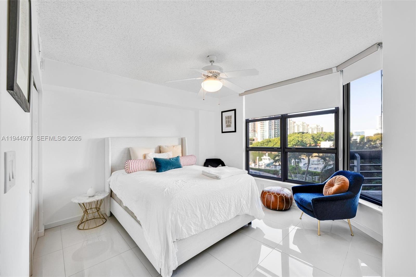 MYSTIC POINTE TOWER 500 - Residential