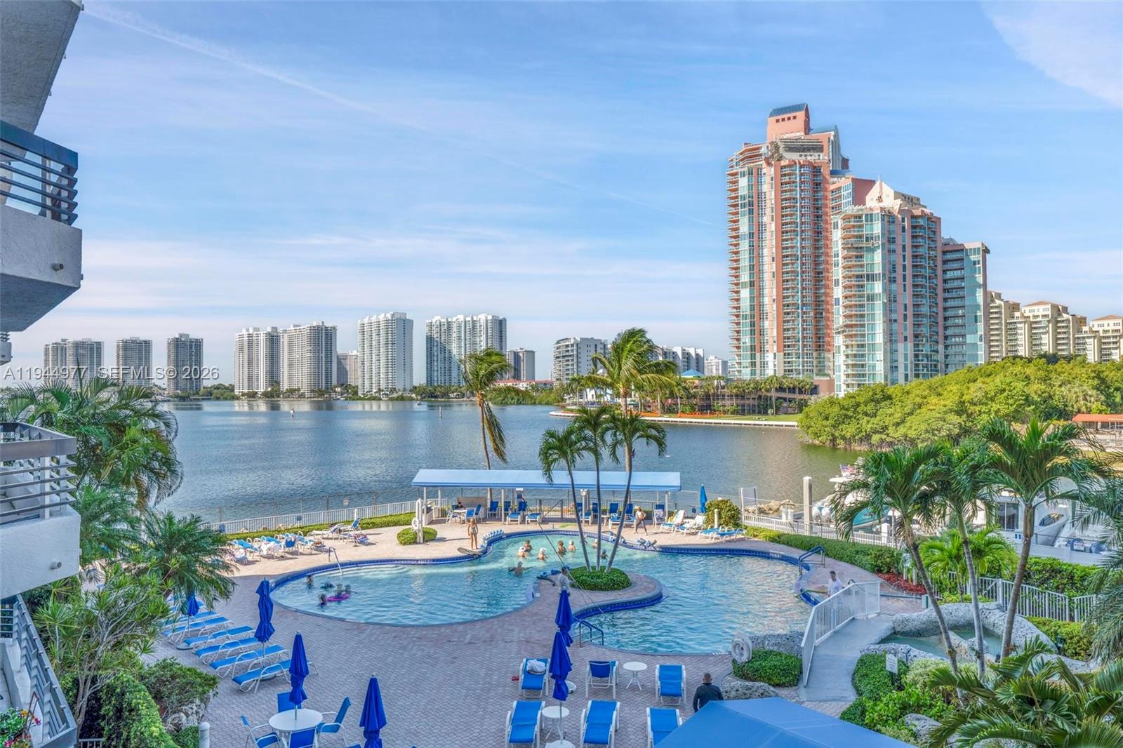 MYSTIC POINTE TOWER 500 - Residential