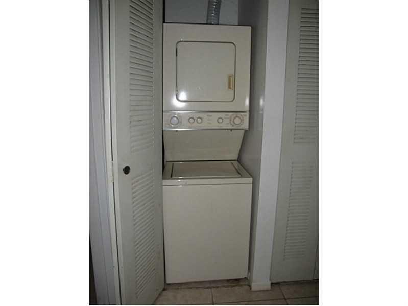 LAKEWOOD - Residential Lease