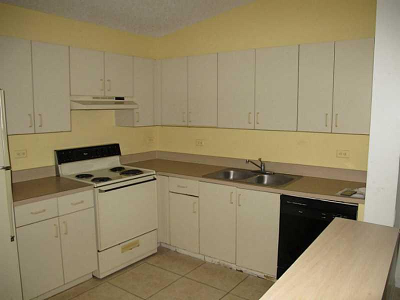 LAKEWOOD - Residential Lease
