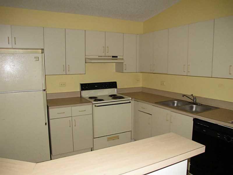 LAKEWOOD - Residential Lease
