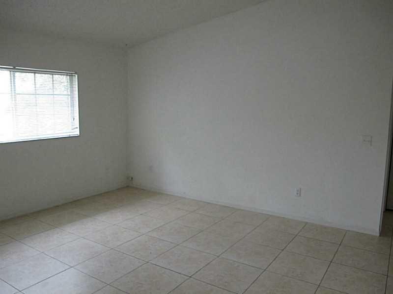LAKEWOOD - Residential Lease