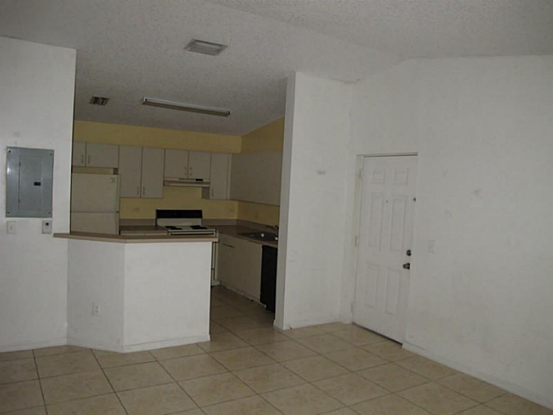 LAKEWOOD - Residential Lease