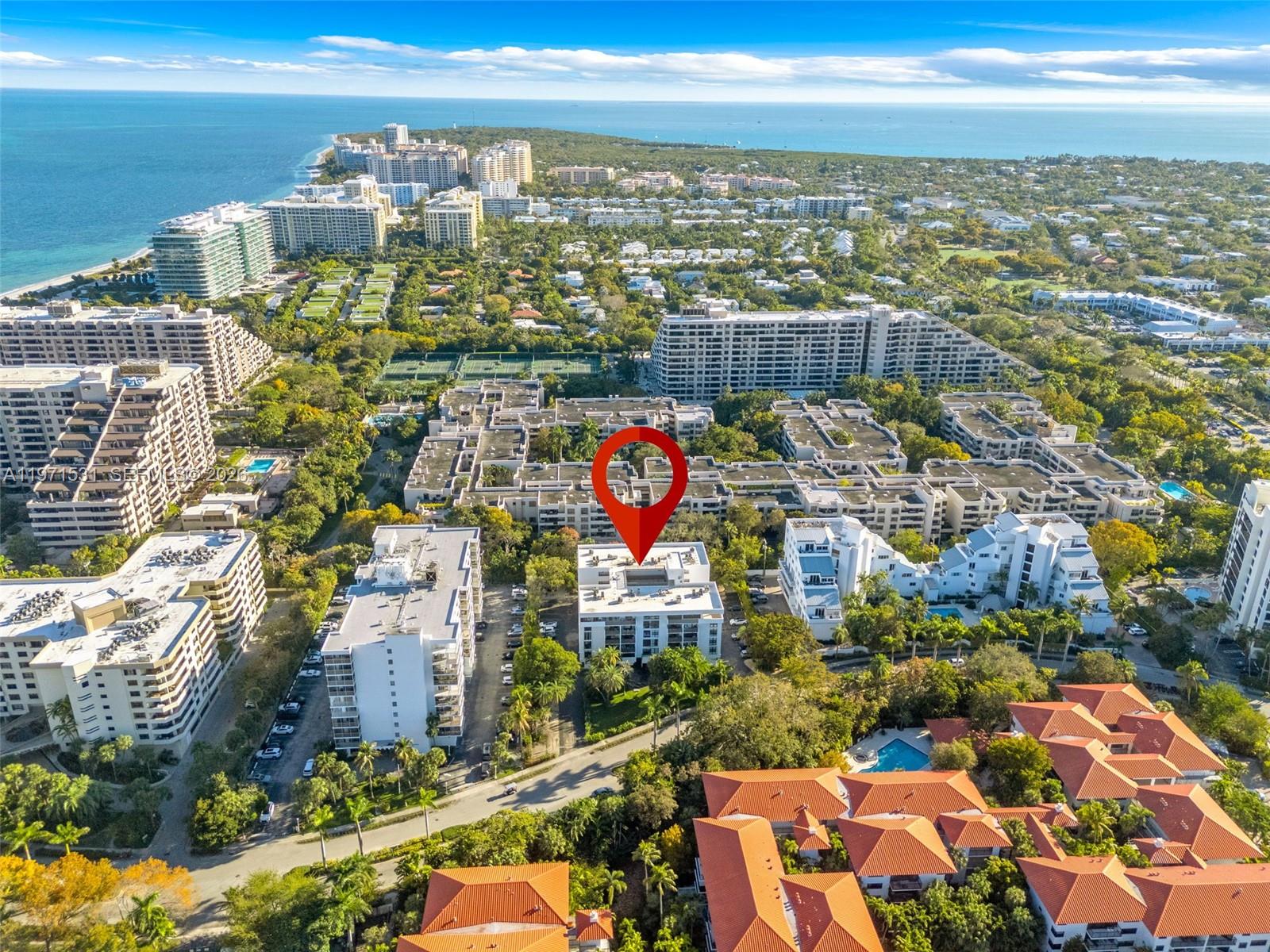 KEY BISCAYNE ONE HUNDRED - Residential