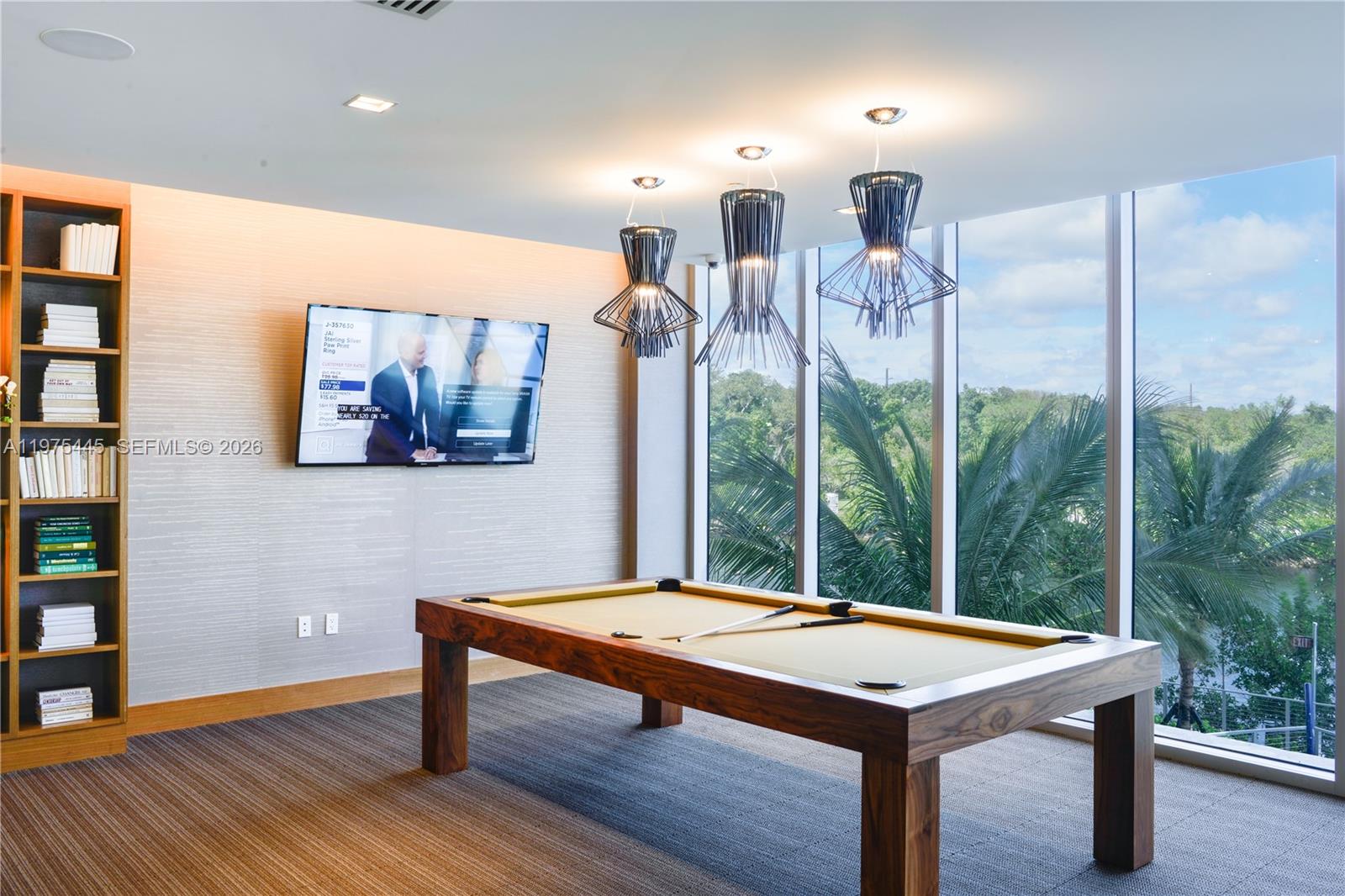 THE HARBOUR SOUTH CONDO - Residential