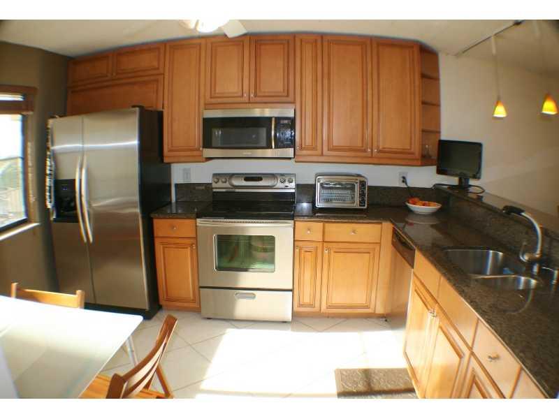 THE HAMPTONS WEST - Residential Lease