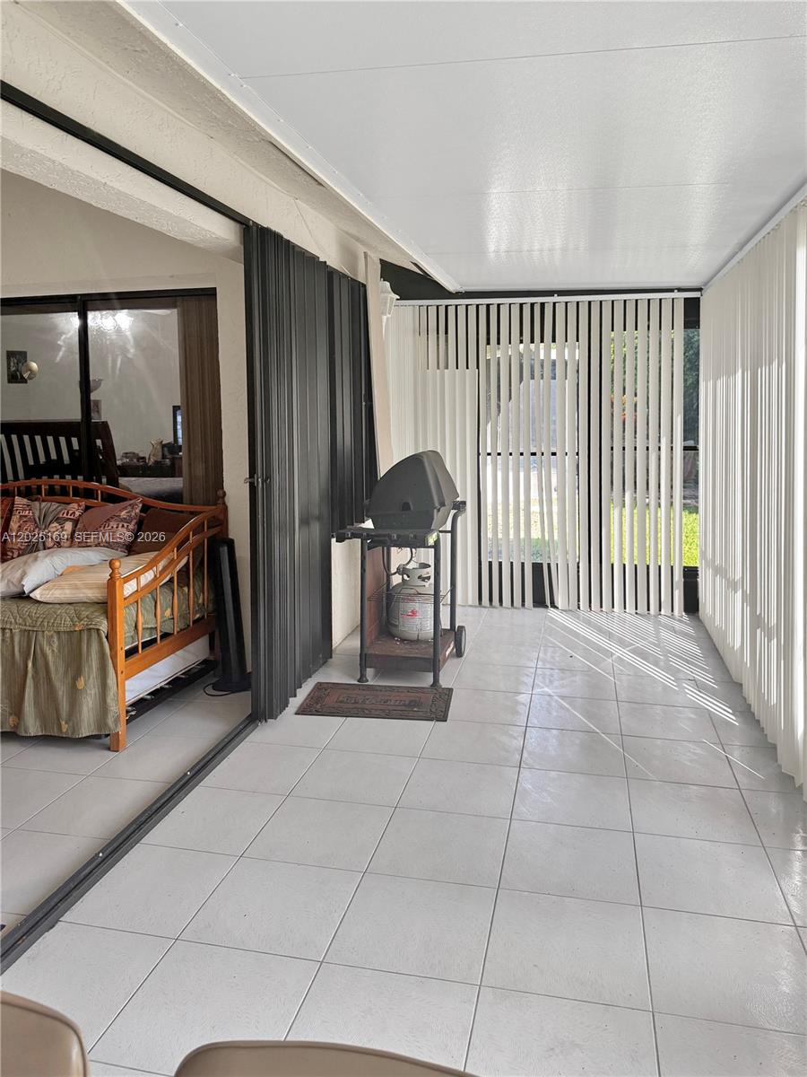 SUN VALLEY EAST CONDO - Residential