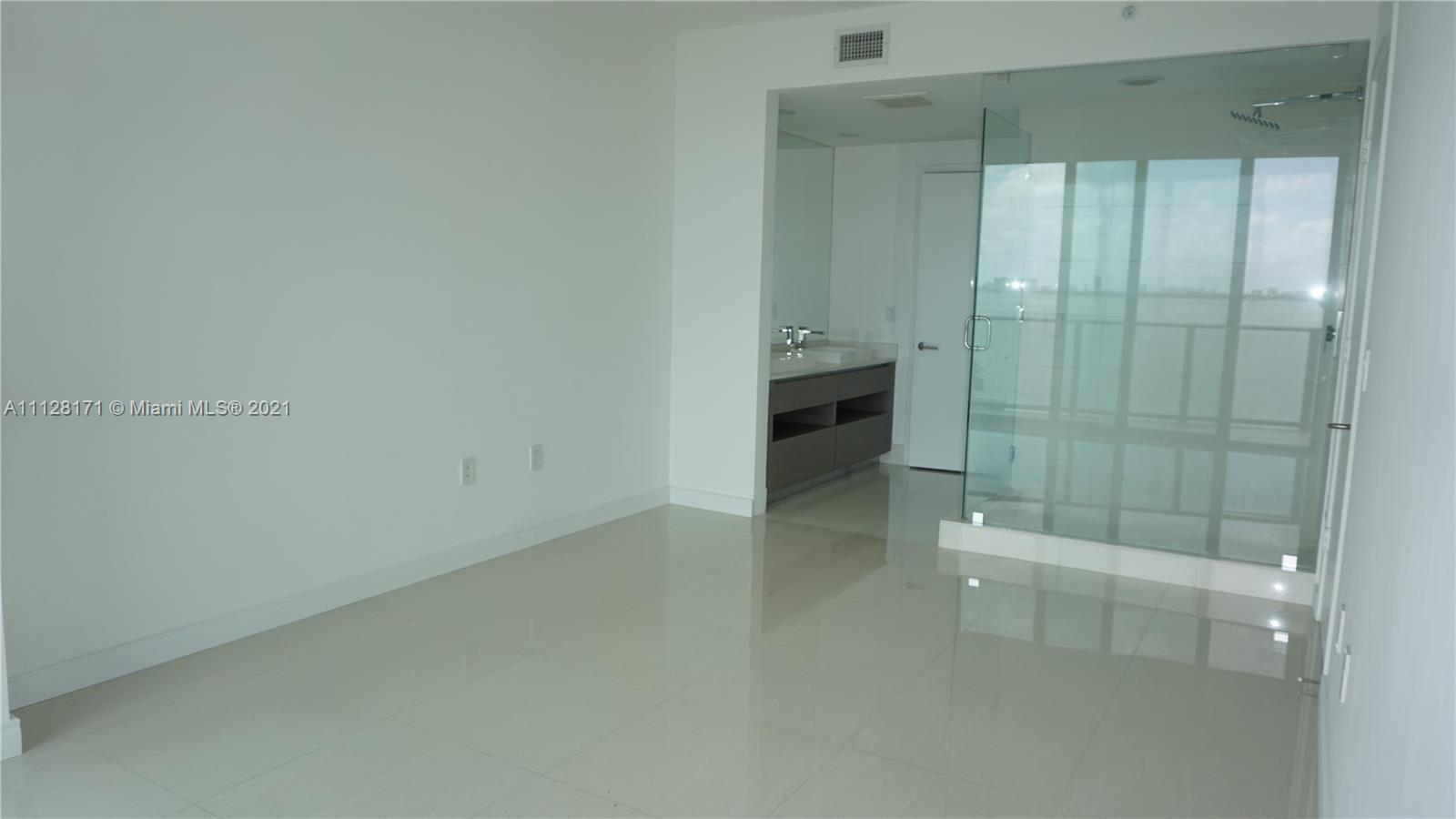 Iconbay - Residential Lease