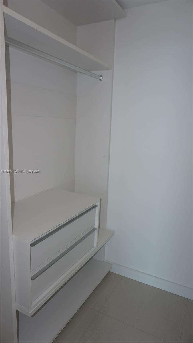 Iconbay - Residential Lease