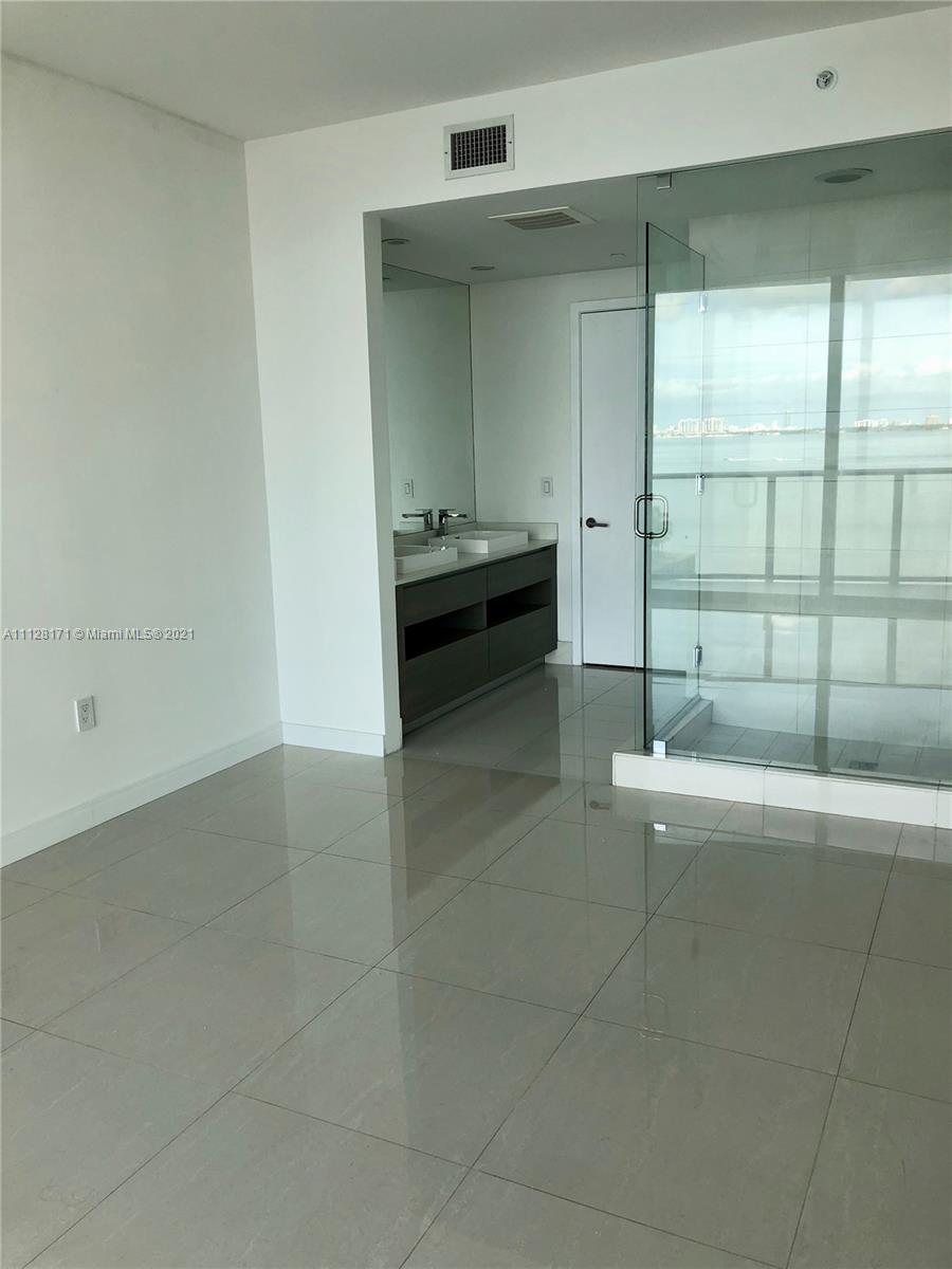 Iconbay - Residential Lease