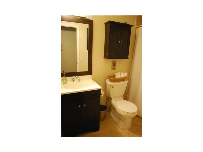 FIRST ADDN TO CALUSA CLUB - Residential Lease
