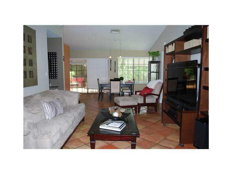 FIRST ADDN TO CALUSA CLUB - Residential Lease