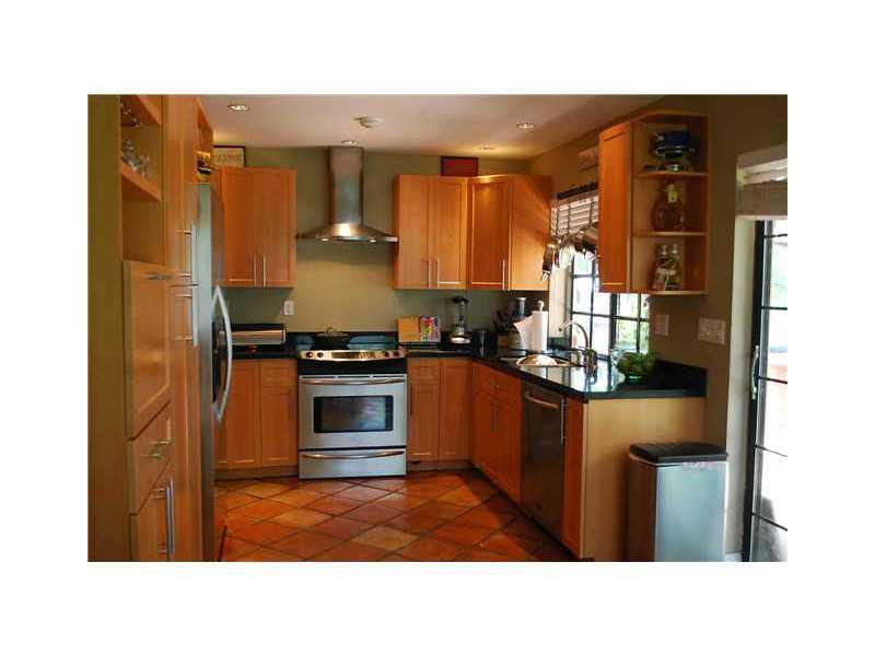 FIRST ADDN TO CALUSA CLUB - Residential Lease