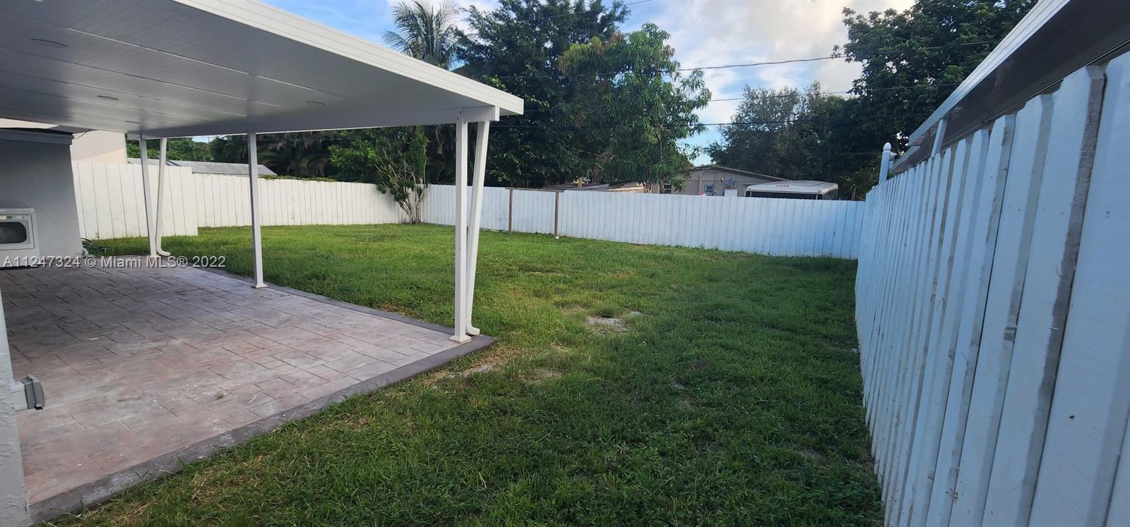 PLAYLAND ESTATES SEC 1 - Residential Lease