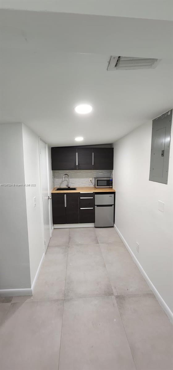 PLAYLAND ESTATES SEC 1 - Residential Lease